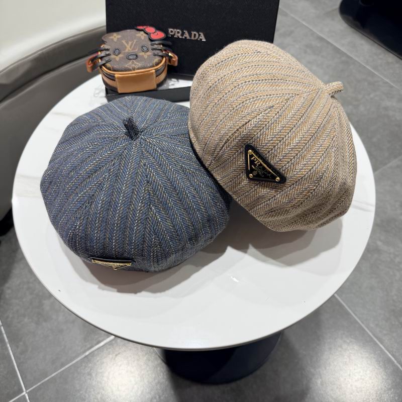 Prada Beret 020301